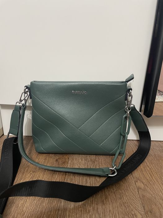 Продам сумочку красивую