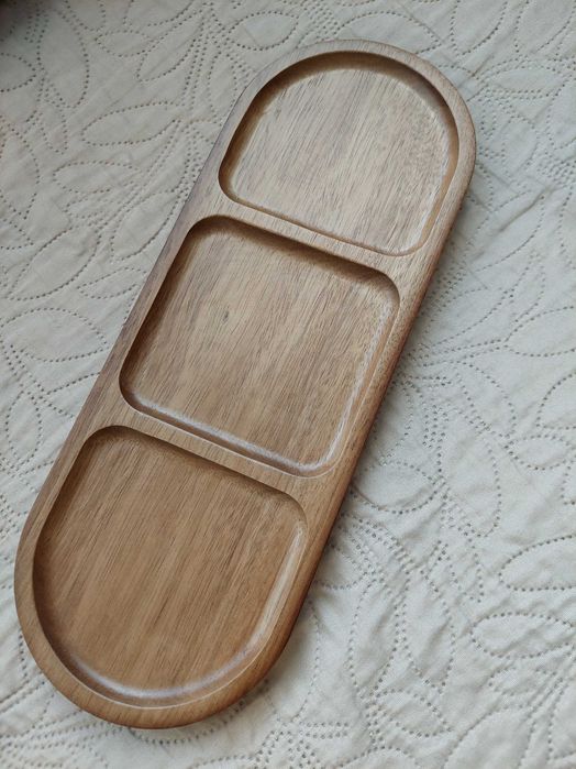 Плато, поднос от естествен материал ,дърво