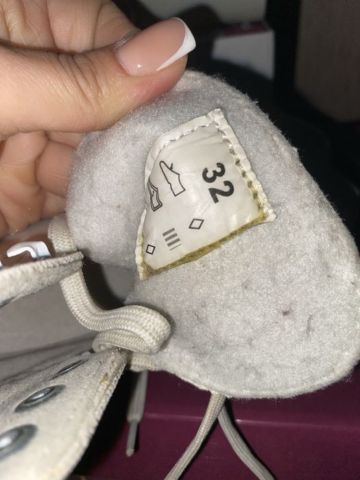 Коньки кожаные. Майкудук