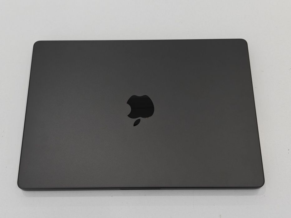 MacBook Pro 14 M5PRO 24/1TB 3 цикла