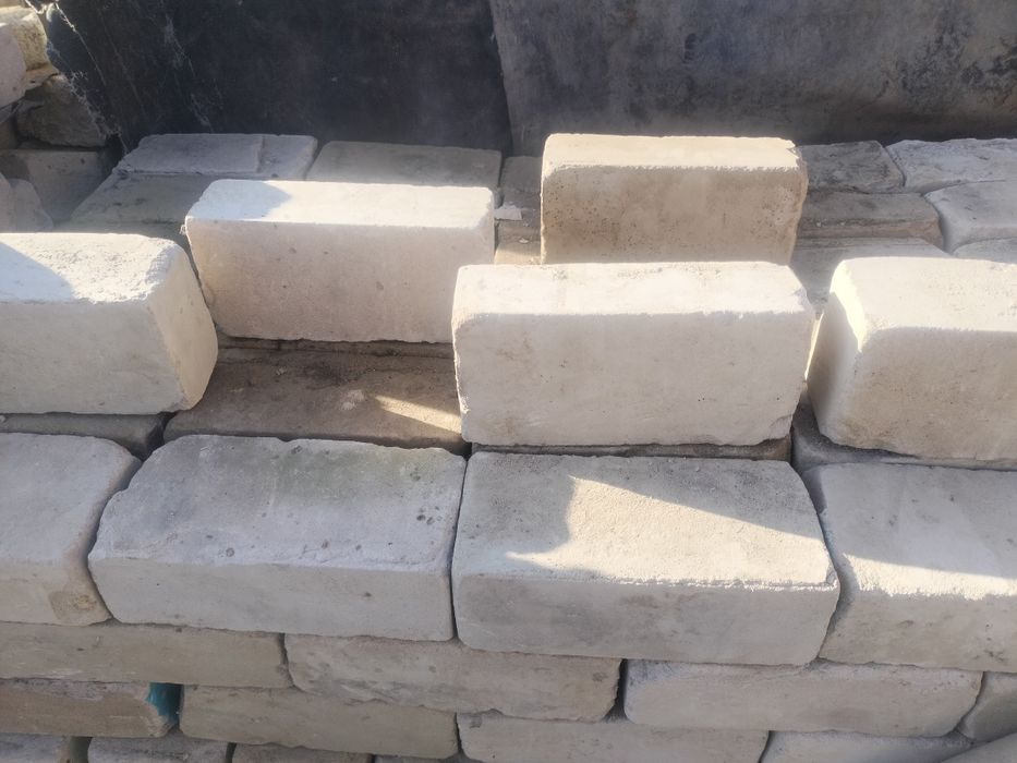 Продам кирпич силикатный