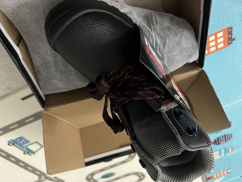 Спец обувь сефти 43размер