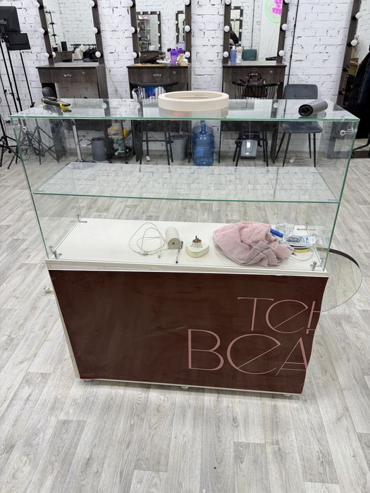 Продам витрину для торговли