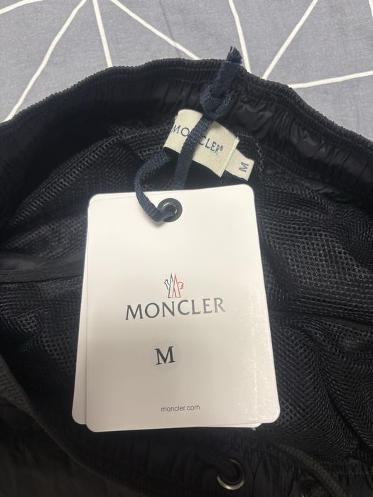 Moncler бански М размер