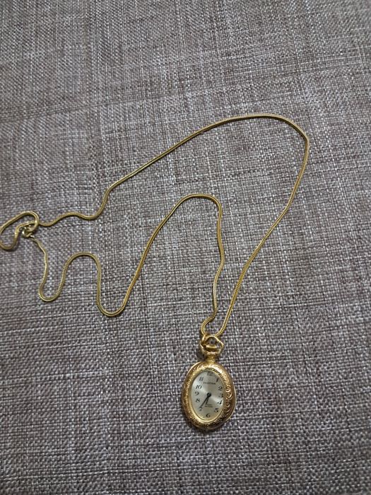 Lant cu medalion Pratina