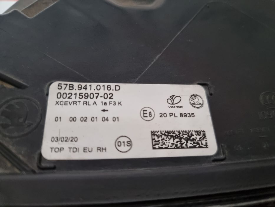 Far dreapta full led Skoda Karoq dupa 2017 cod 57B941016D