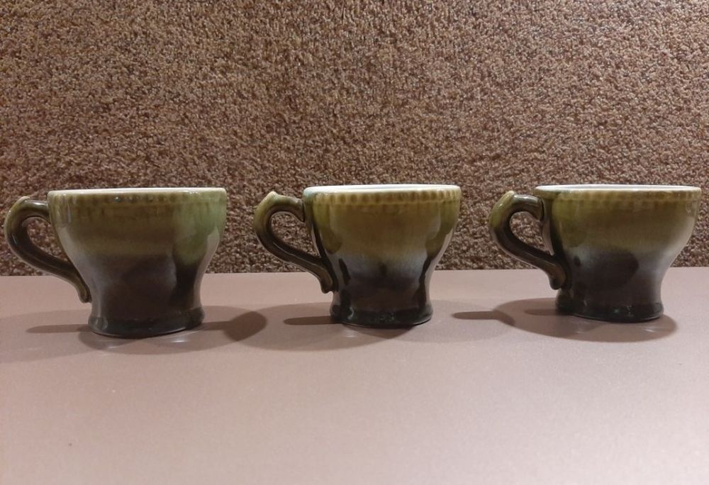 Вазы, кружки, кувшины. Керамика.
