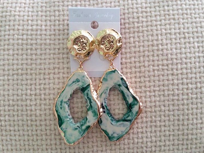 Атрактивни обици