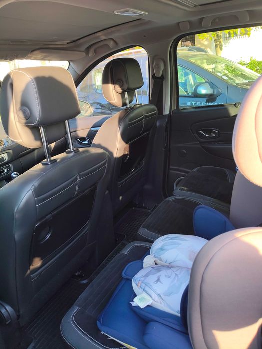 RENAULT Scenic 0 — imagine 4