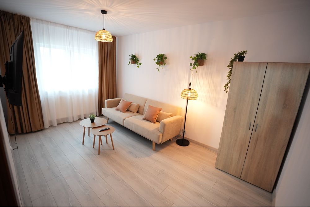 Inchiriere regim hotelier - Apartament 4 camere, Toplita, ultracentral