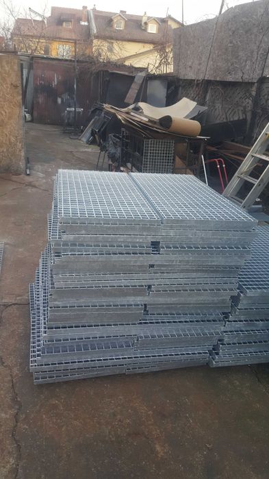 Gratare metalice zincate de la 45 euro / mp