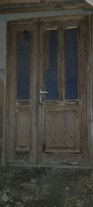 Eshik va rom yogʻochdan