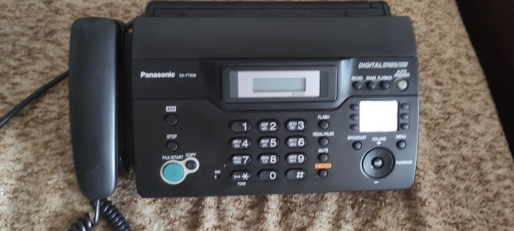 Продам практически новый факс