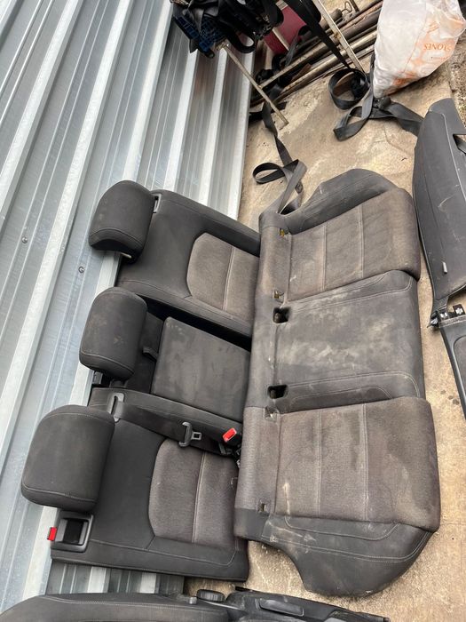 Салон за VW Passat B8 комби плат ном 2707