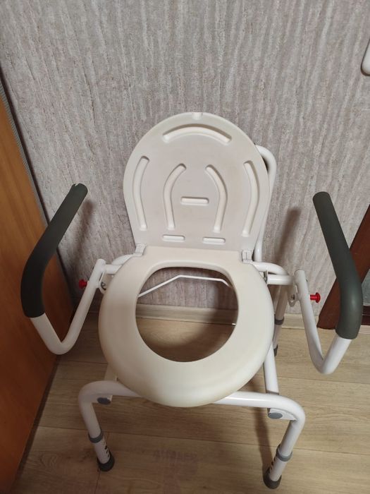 Стул-туалет б/у недорого