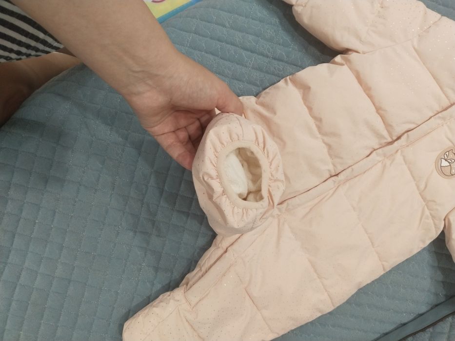 Продам комбинезон новый не одевали