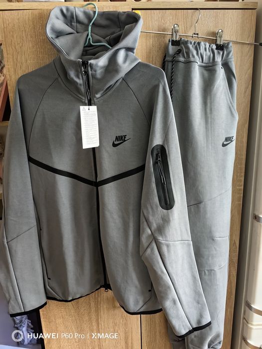 Nike tech мъжки екип сив