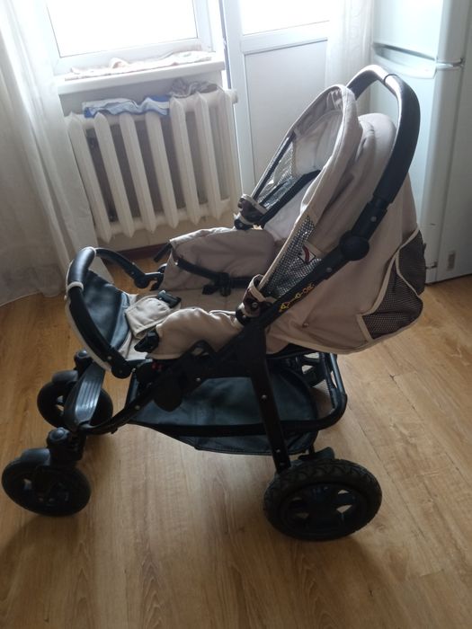 Продам коляску в хорошем состоянии