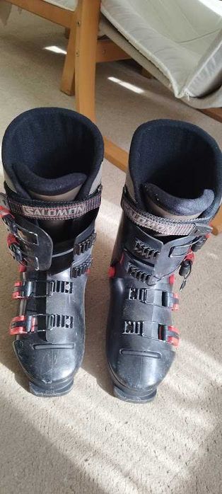 Vând clăpari de schi pentru bărbaţi Salomon