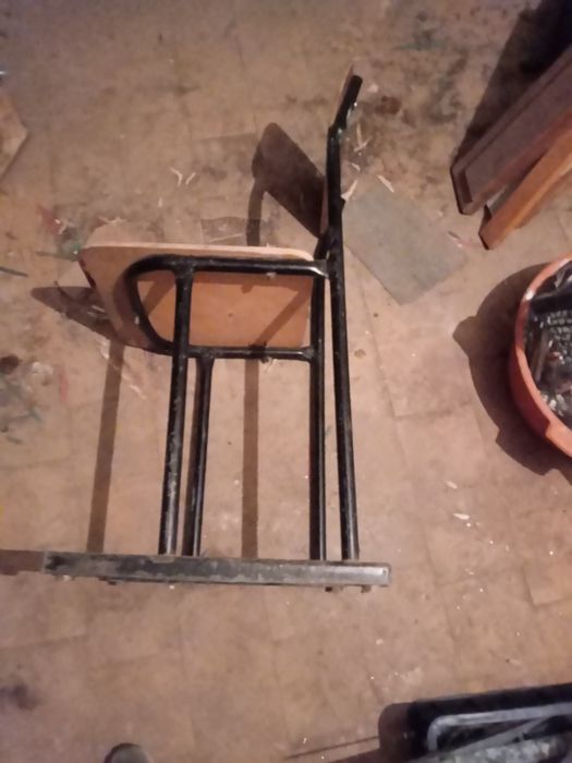 Продам стул со спинкой