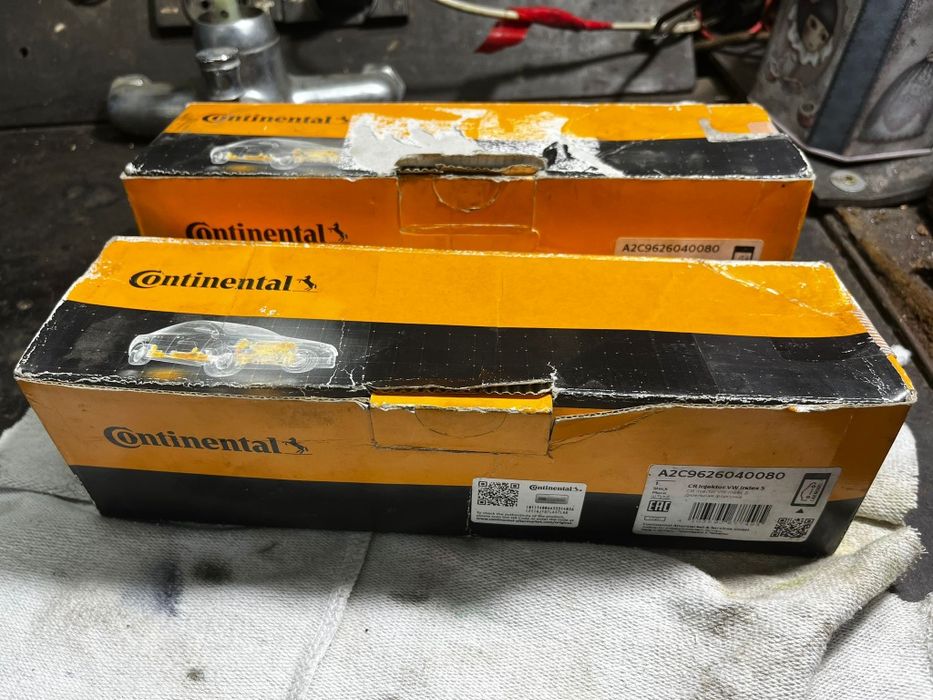Injector 03L130277S Golf Octavia Passat 1.6 CAYC CAYB