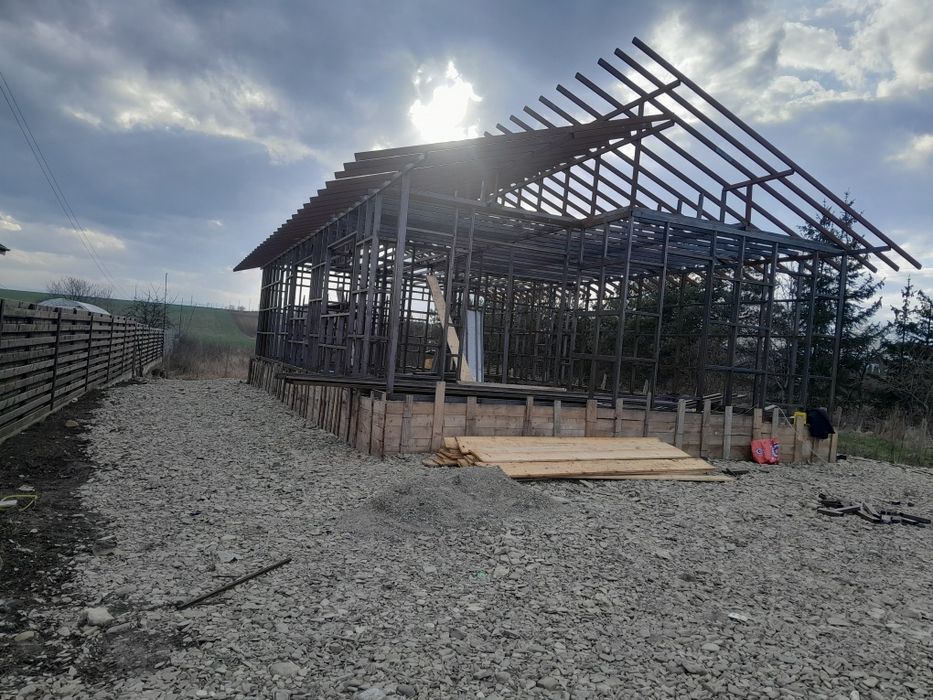 De Vanzare Casă pe Structură Metalică, Boțești - Girov, 104mp,
