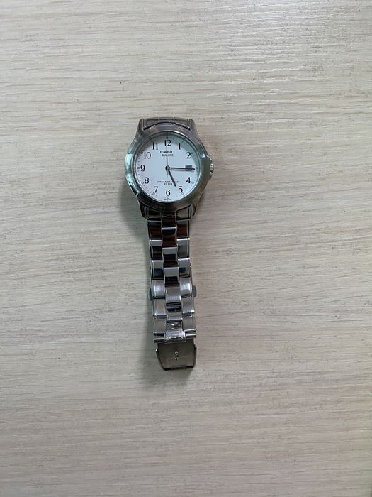 Продам наручные часы Casio
