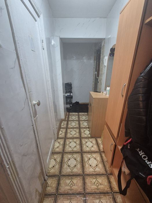 Бір бөлмелі үи сатылады