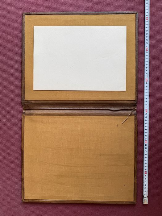 Стари ретро винтидж луксозни кожени папки А3 и А4 за грамоти и отличия