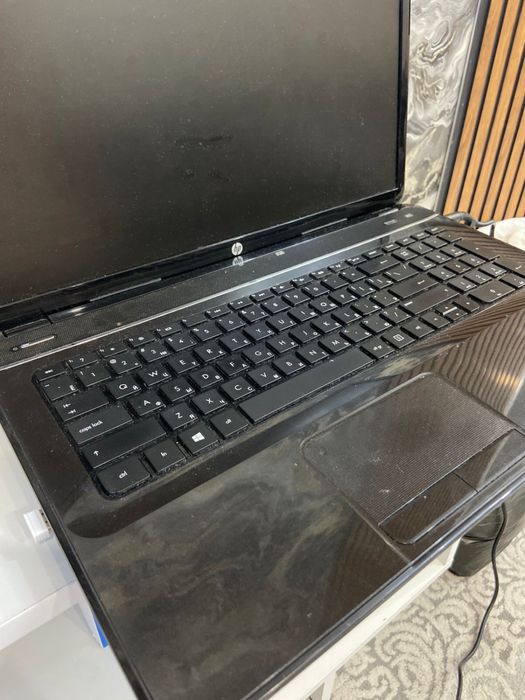Ноутбук HP . Срочно.