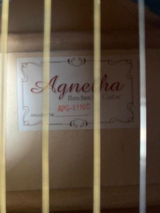 Продам гитару професиональную. Продам
