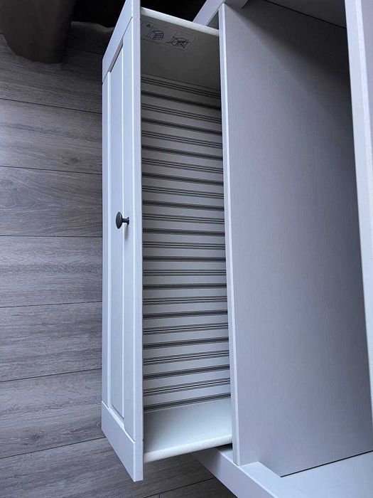 бебешки скрин Ikea SUNDVIK