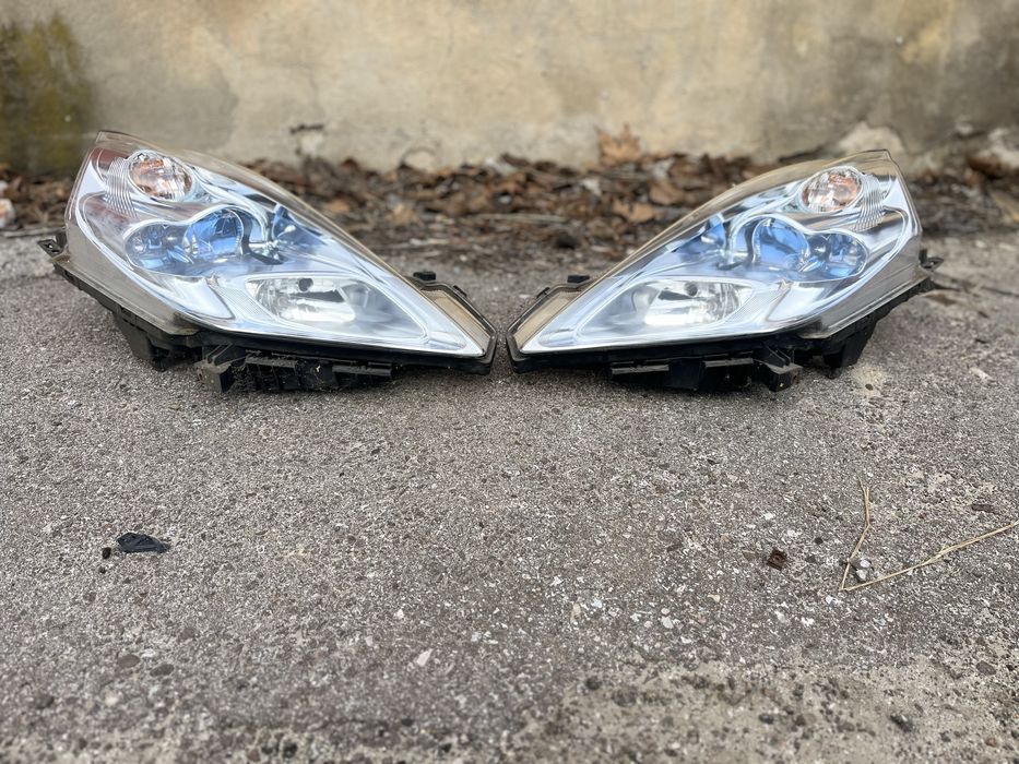 Фарове за Nissan Leaf I 2010-2017/Нисан Лийф