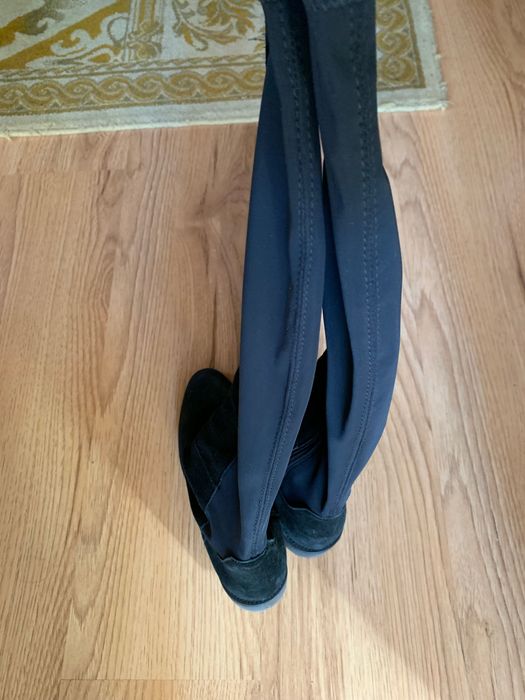 Дълги велурени ботуши