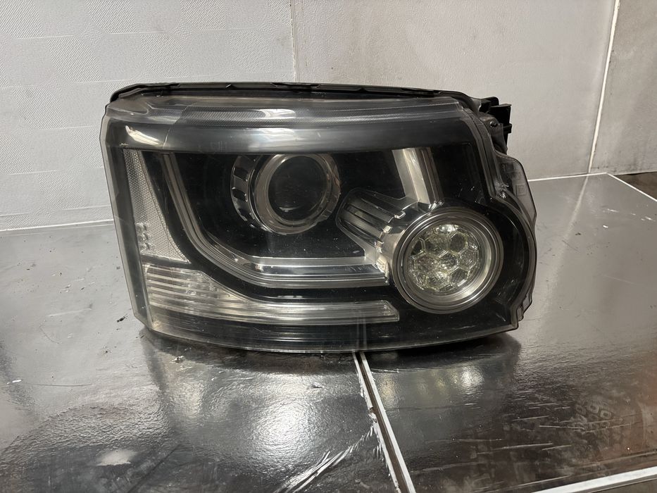 Десен фар за Land Rover Discovery 4