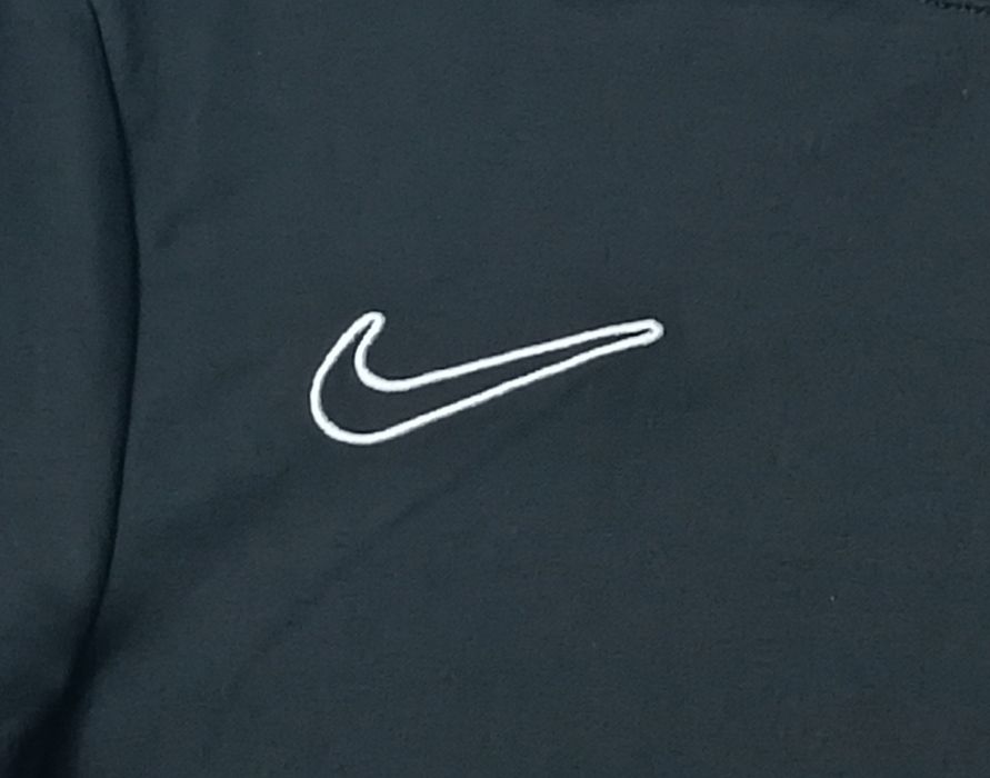 Nike DRI-FIT Tee оригинална тениска ръст 147-158см Найк спортна черна фланелка