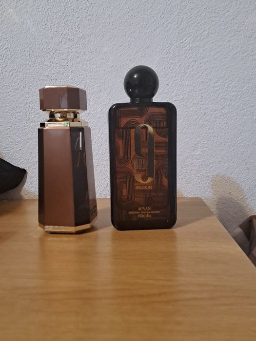 Vând 2 parfumuri French Avenue si Asad elixir