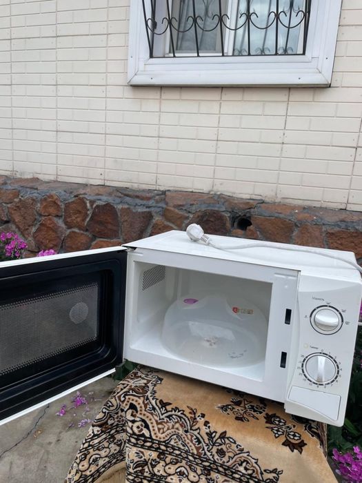 Продам микровалновую печь