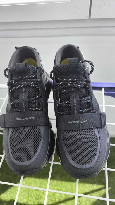 Vând adidași Skechers Air-Cooled Memory Foam – Nr. 43 barbati