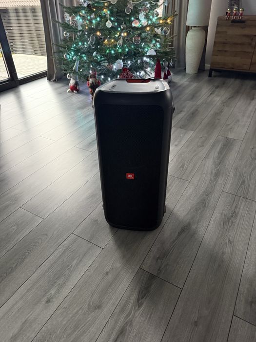 JBL PartyBox 300 bluetooth