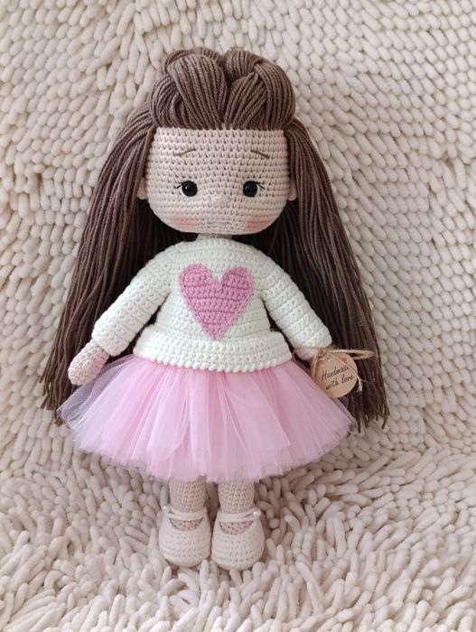Кукла вязанная крючком