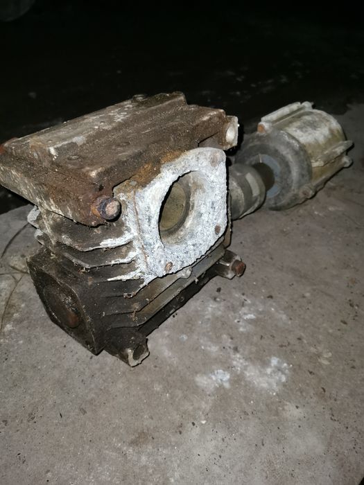 Редуктор Электродвигатель