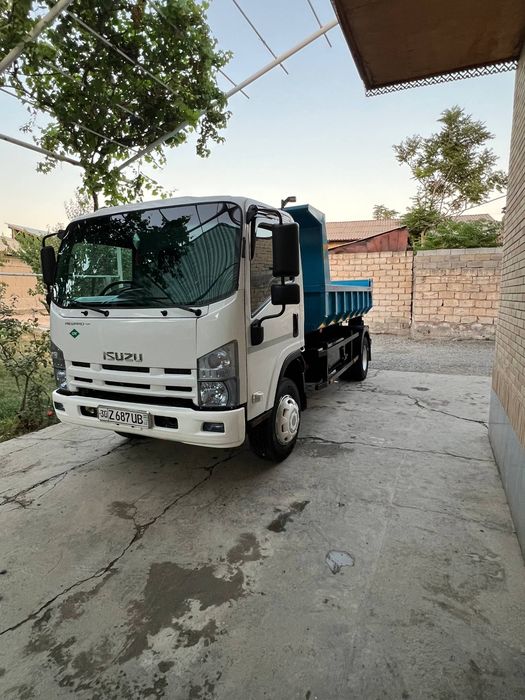 ISUZU СПГ самасвал