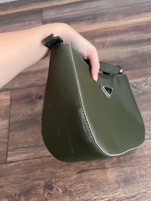 Чанта по модел на Prada в зелено