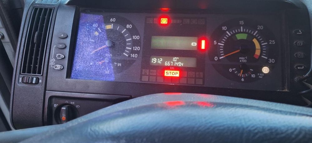 Mercedes Benz Atego 818