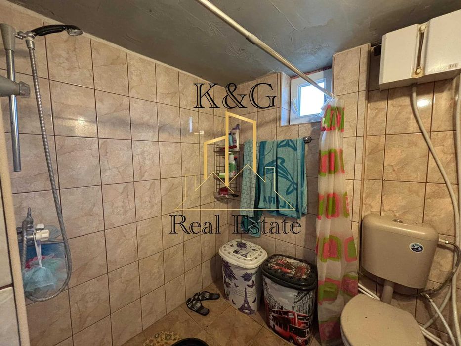 Продава се Къща в с. Осенец, Област Разград - 90 кв.м за 737 €/кв.м - Снимка #6