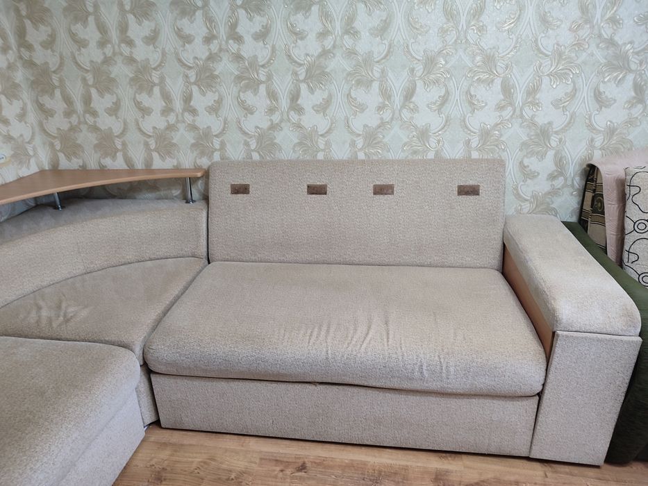 Угловой диван бу