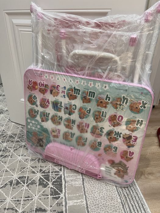 Продам детский стол со стулом