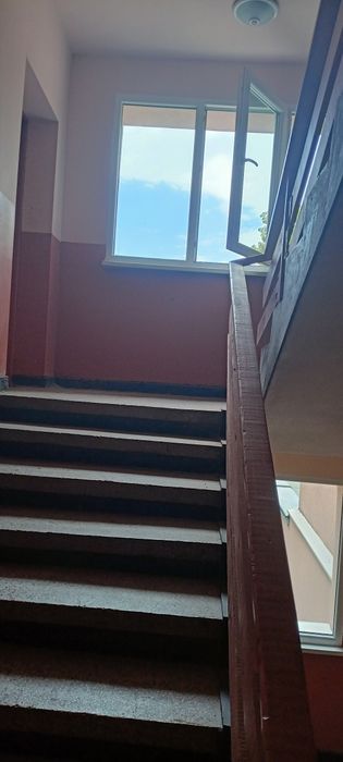 Дава се под наем Четиристаен апартамент в Благоевград, Идеален център - 90 кв.м за 357 € - Снимка #7