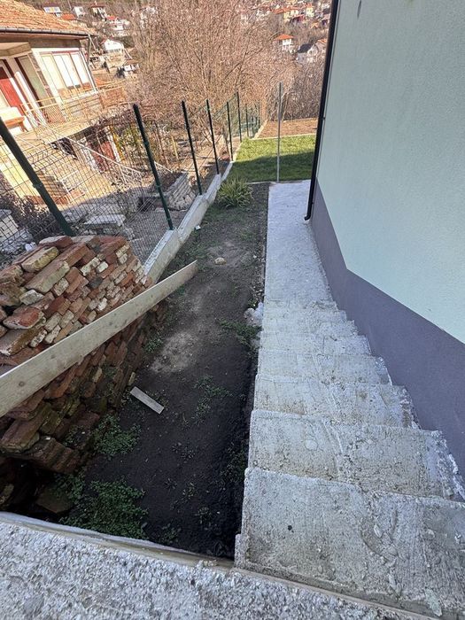 Къща в Добрич, област-гр.Балчик площ 190 цена 198000